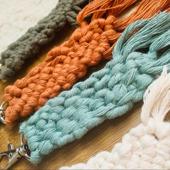 >>Macramé Keychain<< - Picture 4 of 6